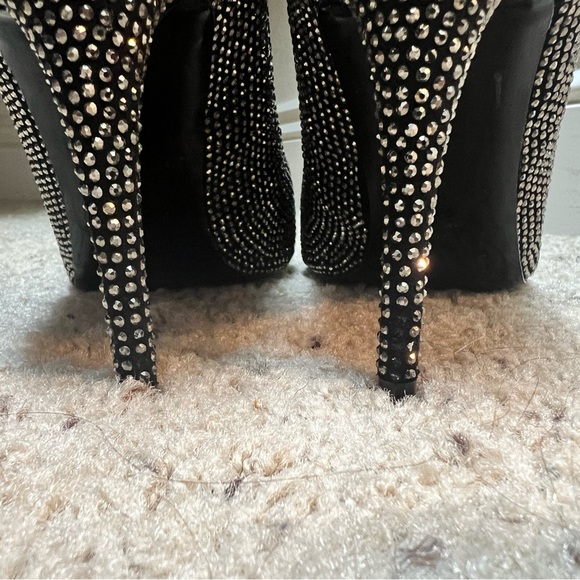 ALDO Nirema Rhinestone Stiletto Pump Pewter Silver and Black Size 6 - Picture 6 of 11